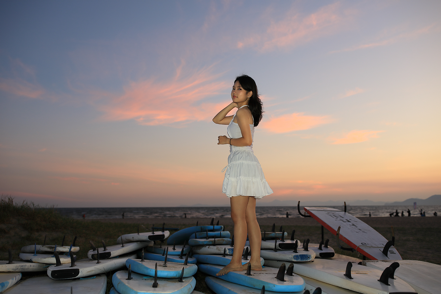 PHOTO BY  | Canon EOS 5D Mark IV | 2024:09:05 18:59:58 | ISO-200 | 1/100 sec | f 3.2 | 35 mm | EV=0 | ● WIDTH:1500 pixels  HEIGHT:1000 pixels