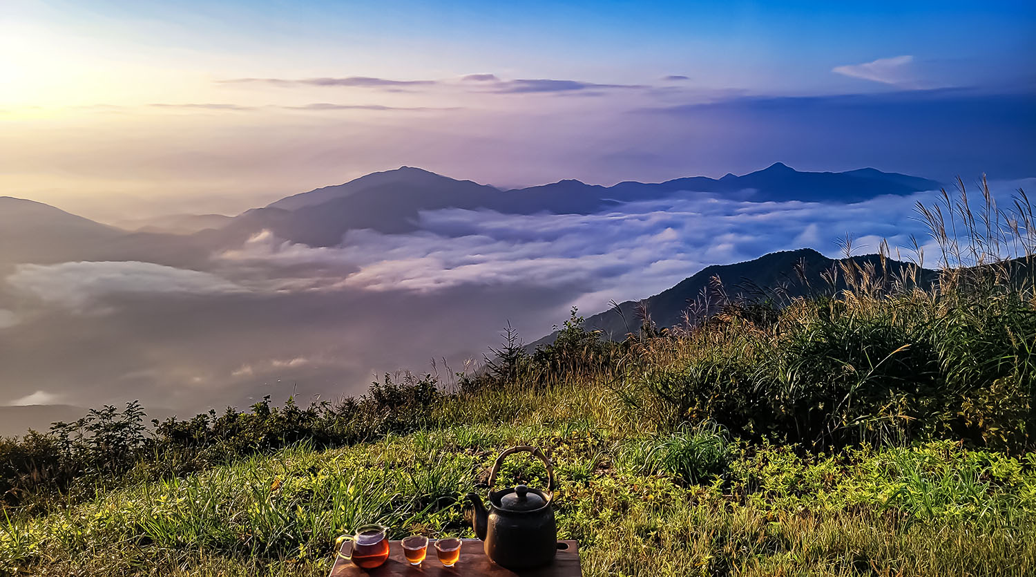 PHOTO BY  | SM-N981N | 2024:09:08 06:41:51 | ISO-40 | 1/1800 sec | f 1.8 | 5.4 mm | EV=0 | ● WIDTH:1500 pixels  HEIGHT:835 pixels