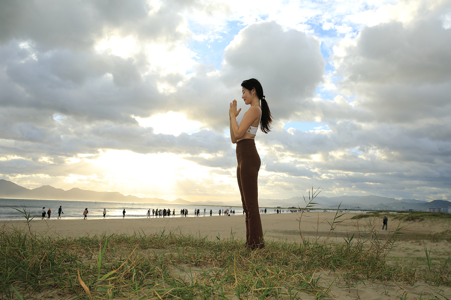 PHOTO BY  | Canon EOS 5D Mark IV | 2024:08:29 18:15:43 | ISO-100 | 1/200 sec | f 8 | 33 mm | EV=0 | ● WIDTH:1500 pixels  HEIGHT:1000 pixels