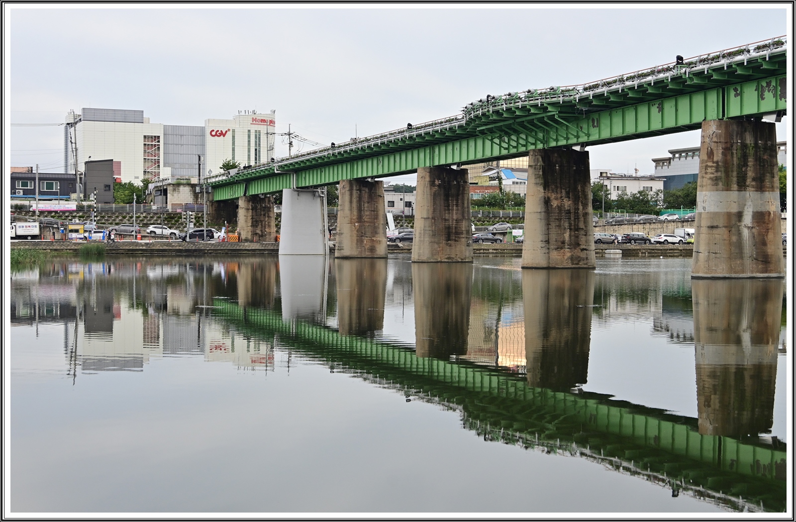 PHOTO BY  | NIKON Z 7_2 | 2024:09:13 08:03:06 | ISO-320 | 1/250 sec | f 8 | 35 mm | EV=0.3 | ● WIDTH:5408 pixels  HEIGHT:3600 pixels