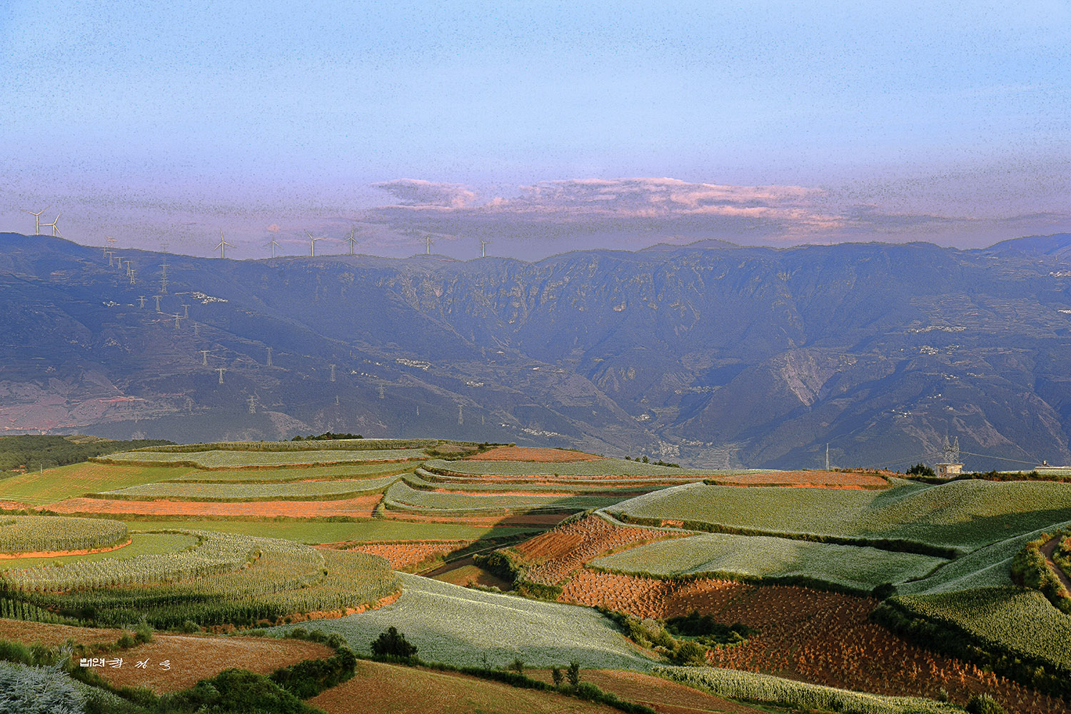 PHOTO BY  | NIKON D850 | 2024:08:28 19:34:33 | ISO-100 | 1/100 sec | f 13 | 48 mm | EV=0.3 | ● WIDTH:1500 pixels  HEIGHT:1000 pixels