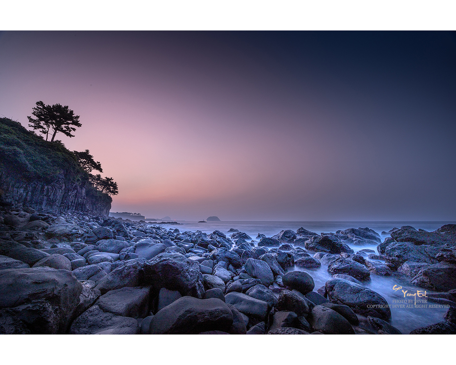 PHOTO BY  | Canon EOS R5 | 2024:08:23 05:37:14 | ISO-100 | 20/1 sec | f 18 | 14 mm | EV=0 | ● WIDTH:1600 pixels  HEIGHT:1281 pixels