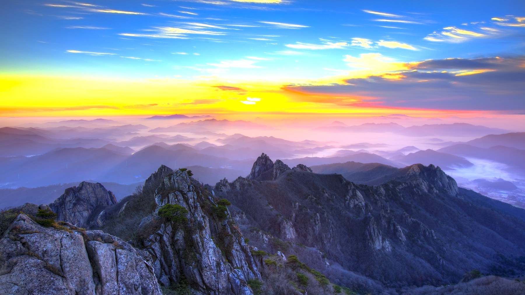 PHOTO BY  | Canon EOS 5D Mark IV | 2018:11:26 07:32:11 | ISO-13107400 | 40000/1000000 sec | f 9 | 21 mm | EV=1.3 | ● WIDTH:1800 pixels  HEIGHT:1013 pixels