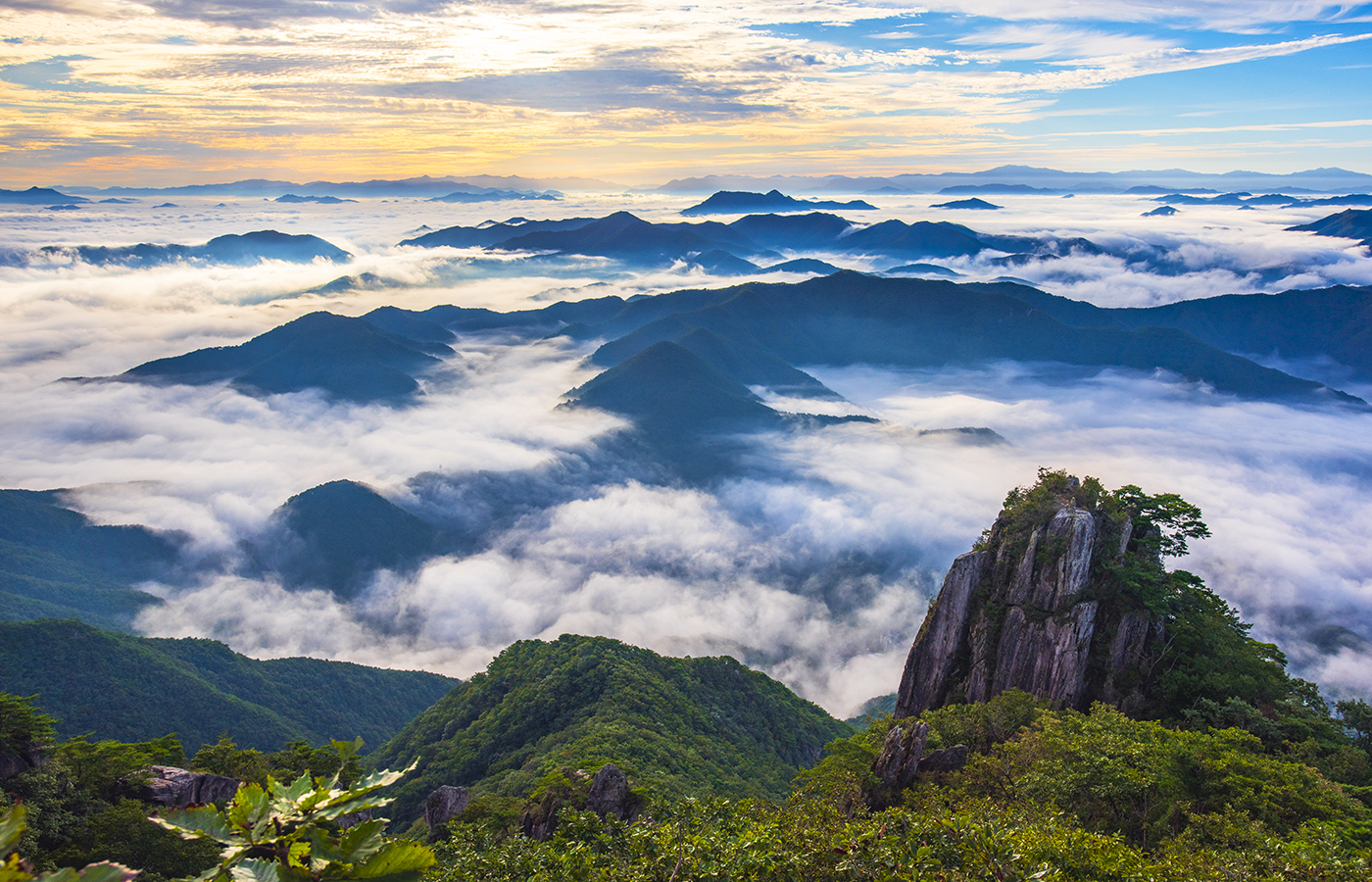 PHOTO BY  | NIKON D810 | 2024:09:19 07:23:08 | ISO-100 | 1/320 sec | f 11 | 28 mm | EV=-2 | ● WIDTH:1400 pixels  HEIGHT:900 pixels