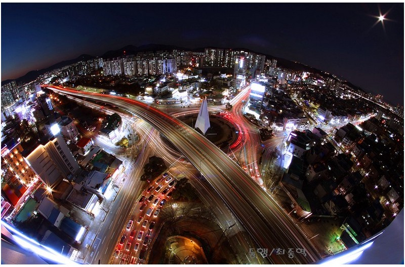 로타리 야경  ......................................................  울산