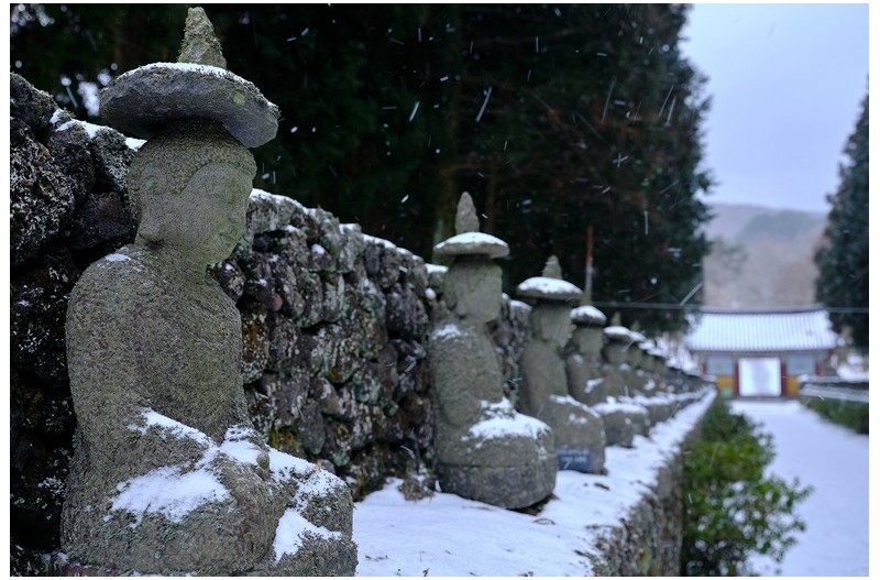 눈내리는 한라산관음사