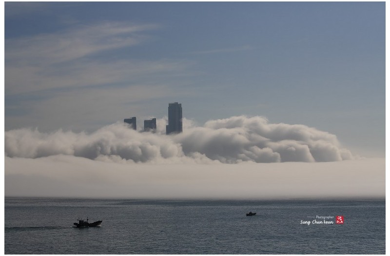 해운대를 덮치던 해무