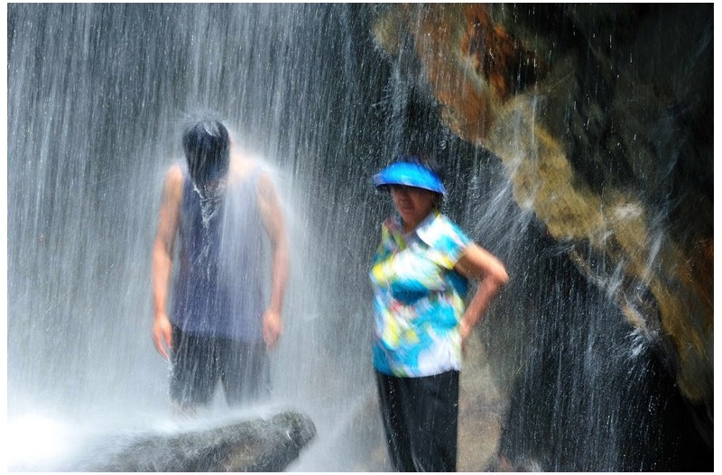 수락폭포의 피서