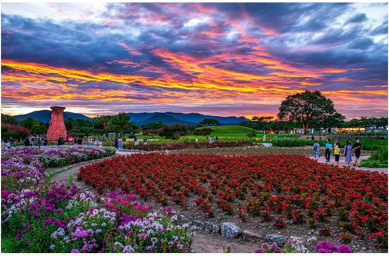 노을 지는 첨성대