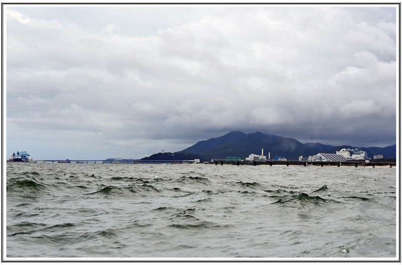 먼 바다 에서 본 풍경