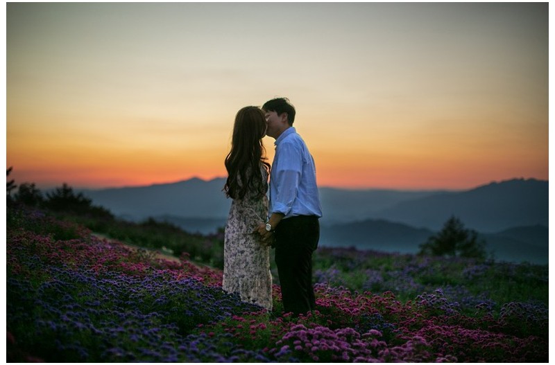 산정의 저녁 노을