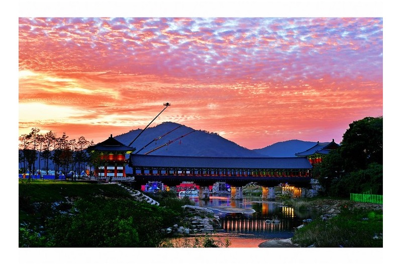 월정교 노을 (불꽃축제 하는 날)