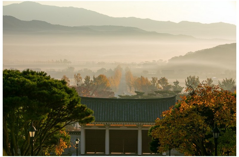 가을이 깊어가는 통일전