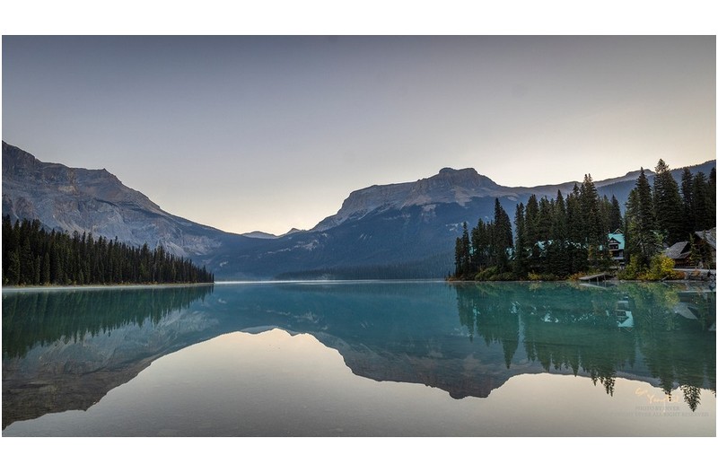 그림같은 유리알 호수