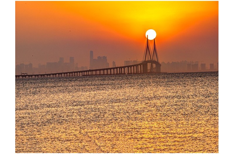 인천대교 주탑 일출과 야경