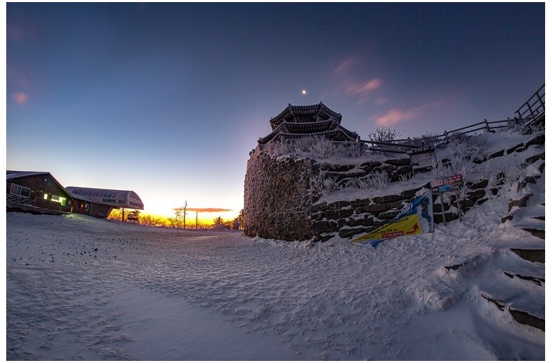 달이 머무는 상제루