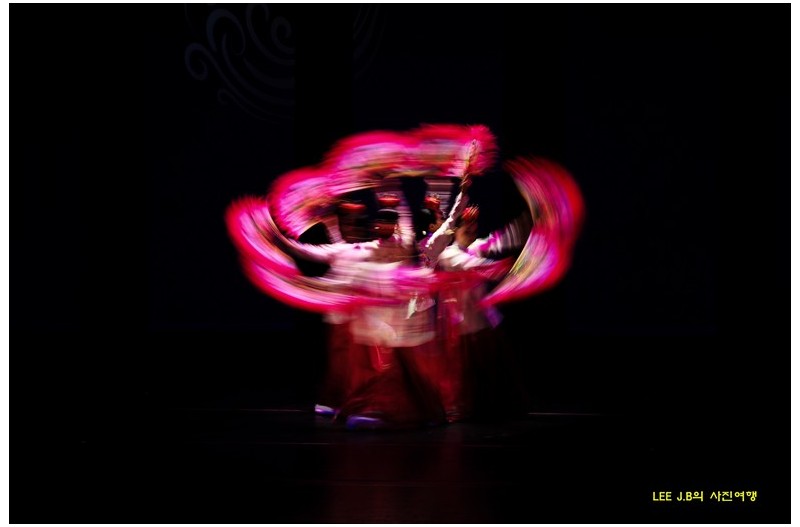 부채춤 리허설 중에