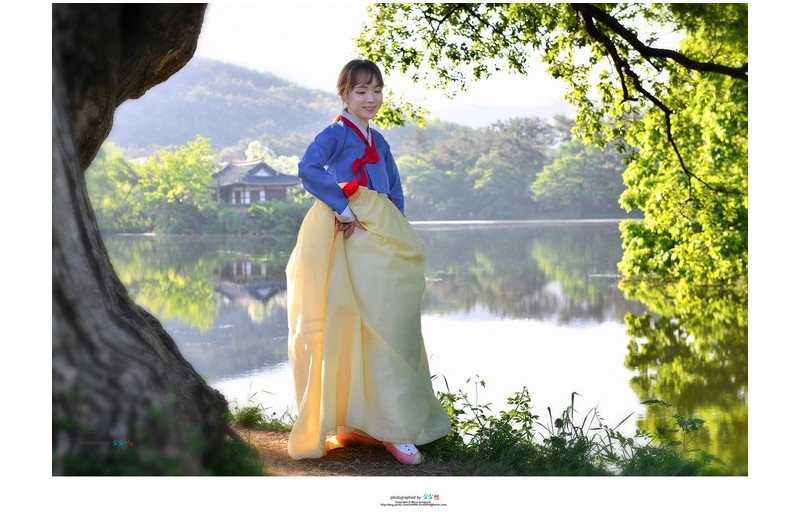 [밀양 위양지] 한복이 아름다운 여인...