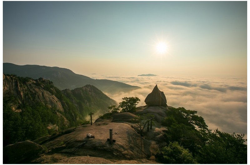 돛대 바위로 하강한 선녀