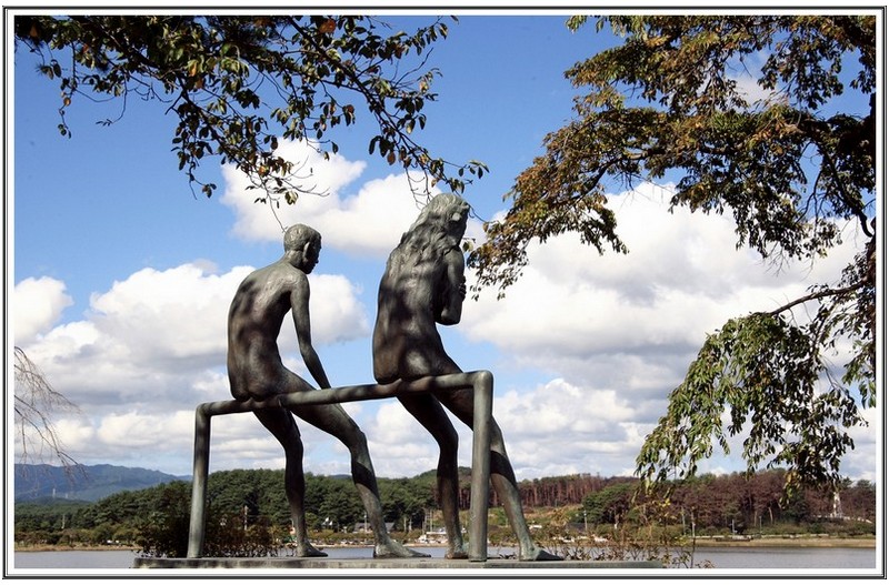 경포호 조형 물