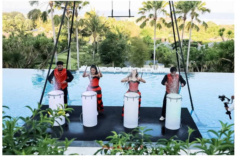 물장구치는 난타