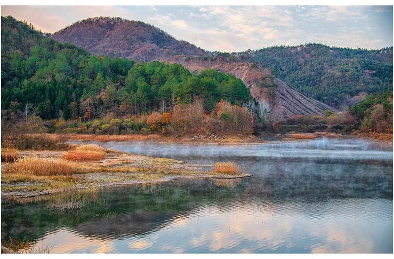 늦가을 호수