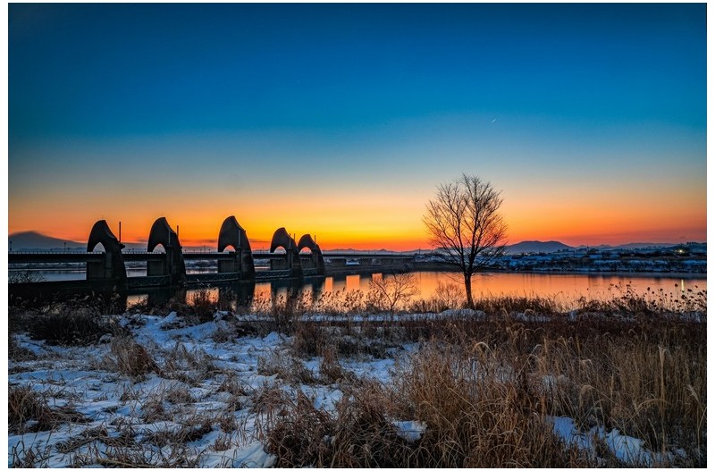 승촌보 일출여명