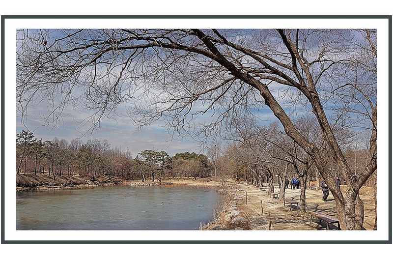 소류지 산책...........