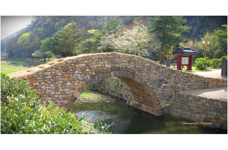 영산의 돌다리 ----