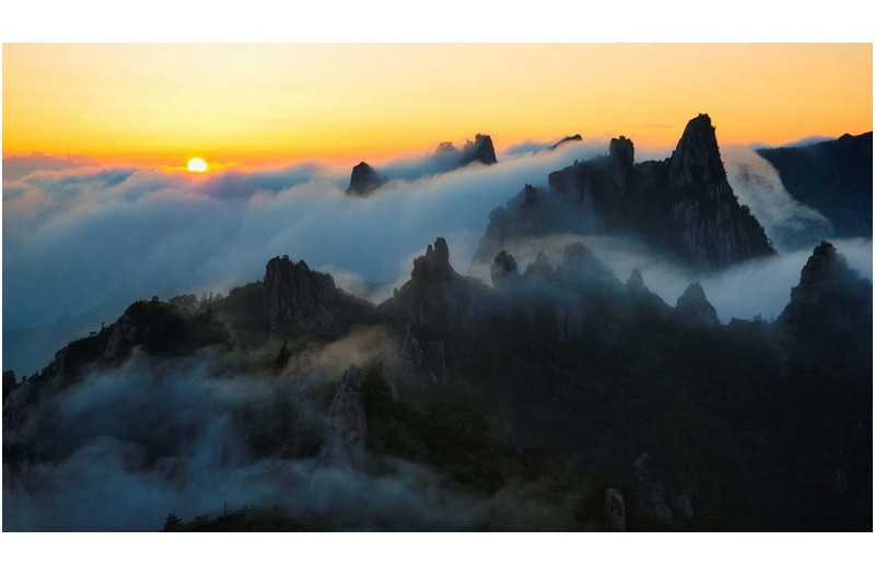 설악산 공룡능선 풍경