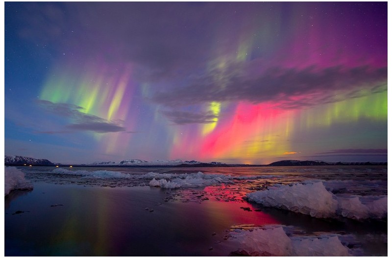 오로라 - Green, Red