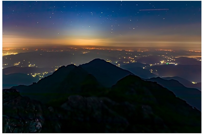 총총한 칠불봉의 밤