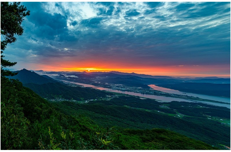 북한강에 비추는 아침