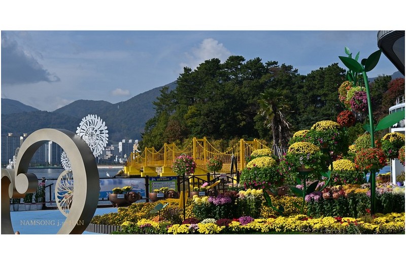 돝섬에서 본 풍경