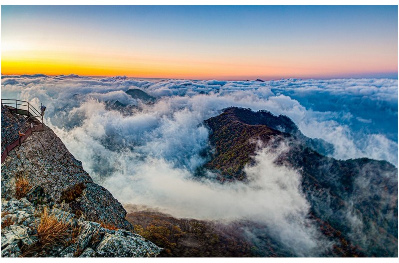 월악산 영봉에서