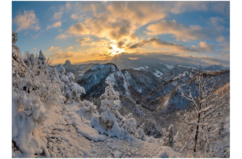 쌓인 눈 덩어리들,,,,