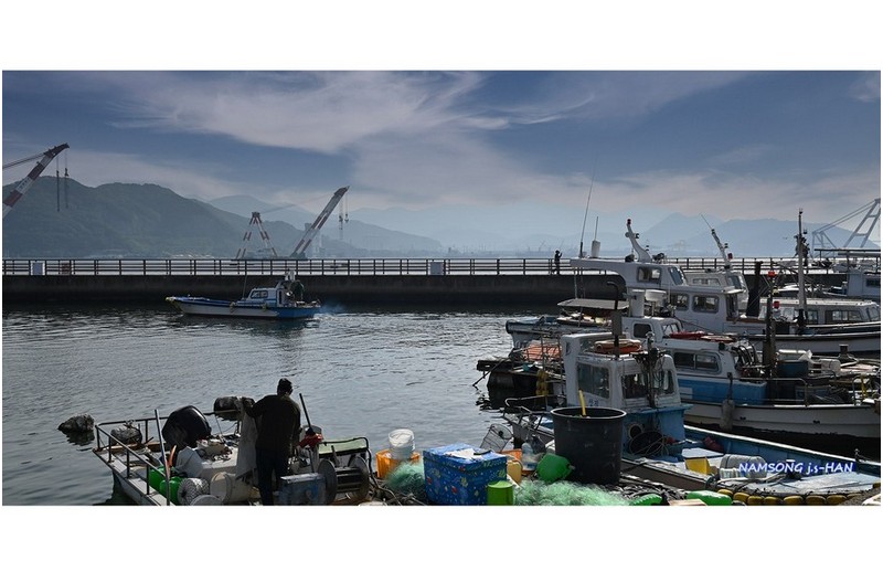 조용한 포구의 풍경