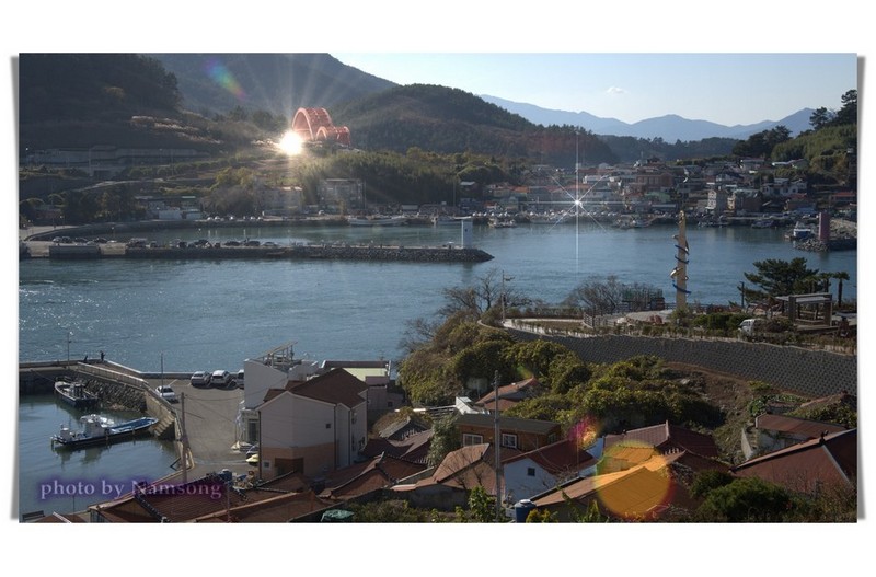 바닷가 마을을 지나면서 ------