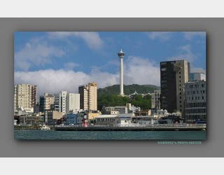부산탑이 보이는 풍경 ---