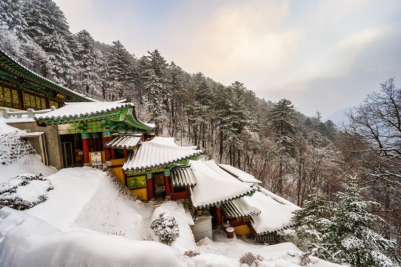 오대산 중대사자암 설경