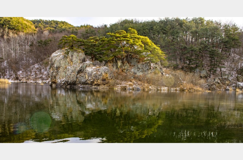 용담 섬바위